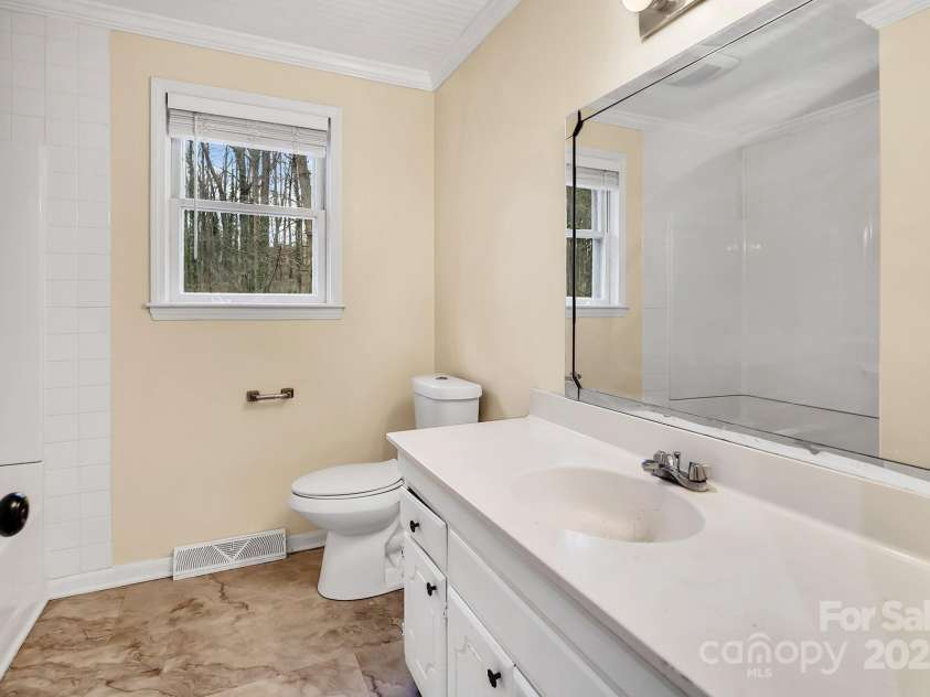 1418 Nottingham Road, Kannapolis, NC 28081.  MLS# CAR4212460, YatesRealty ID 2192. 