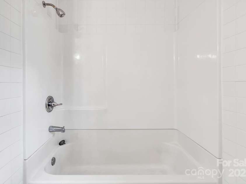 1418 Nottingham Road, Kannapolis, NC 28081.  MLS# CAR4212460, YatesRealty ID 2192. 