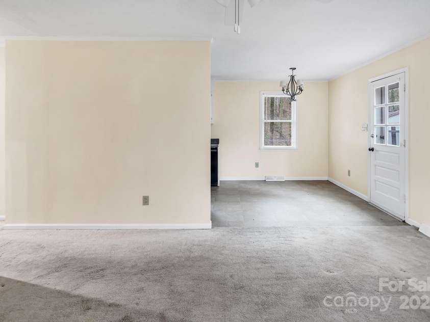 1418 Nottingham Road, Kannapolis, NC 28081.  MLS# CAR4212460, YatesRealty ID 2192. 