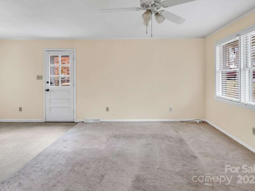 1418 Nottingham Road, Kannapolis, NC 28081.  MLS# CAR4212460, YatesRealty ID 2192. 