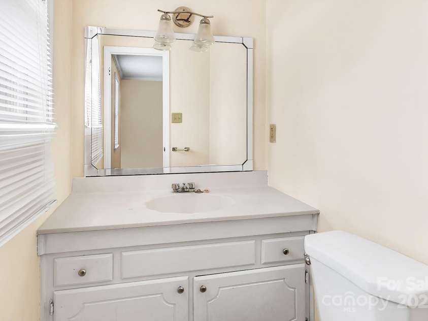 1418 Nottingham Road, Kannapolis, NC 28081.  MLS# CAR4212460, YatesRealty ID 2192. 