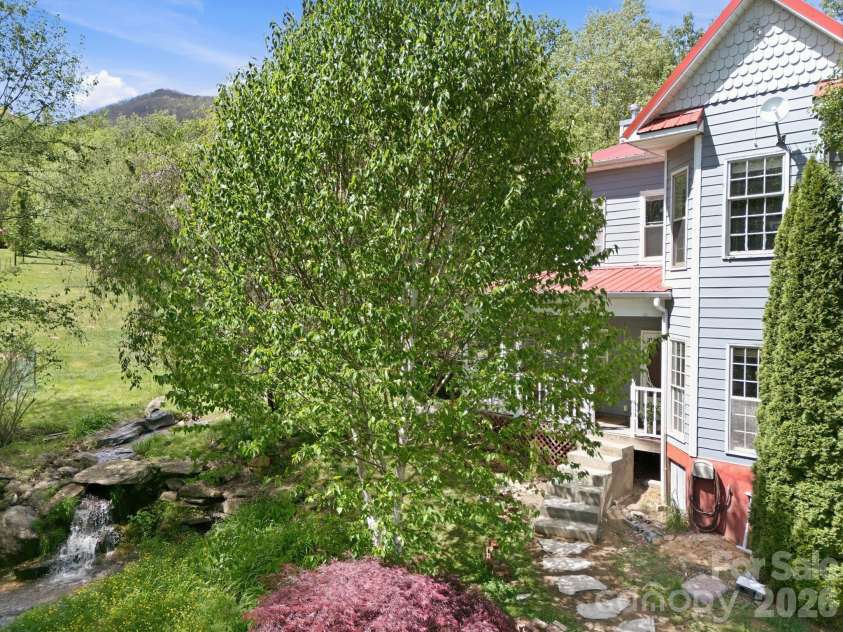2225 Bald Creek Road, Clyde, NC 28721.  MLS# CAR4375884, YatesRealty ID 21920. 