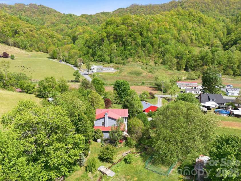2225 Bald Creek Road, Clyde, NC 28721.  MLS# CAR4375884, YatesRealty ID 21920. 