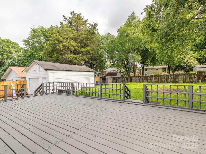 7416 Quail Ridge Drive, Charlotte, NC 28226.  MLS# CAR4270976, YatesRealty ID 21920. Back Deck & Detached Garage