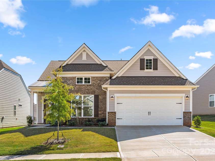 125 White Apple Way, Statesville, NC 28625.  MLS# CAR4270733, YatesRealty ID 21922. 