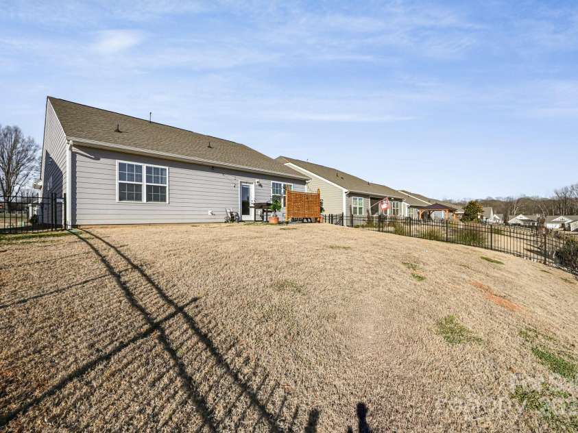 125 White Apple Way, Statesville, NC 28625.  MLS# CAR4329782, YatesRealty ID 21922. 