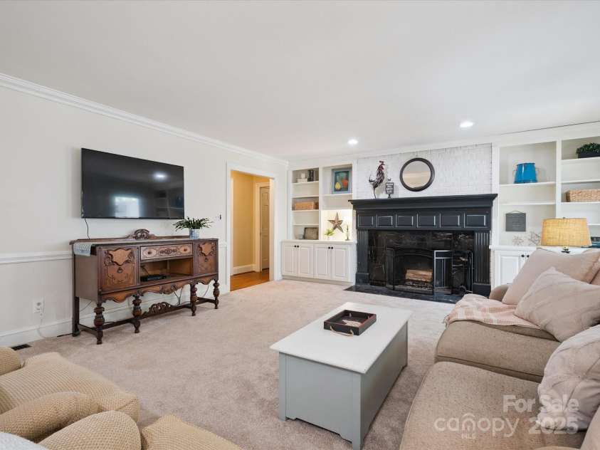 2032 Greenbrook Parkway, Matthews, NC 28104.  MLS# CAR4270703, YatesRealty ID 21924. 