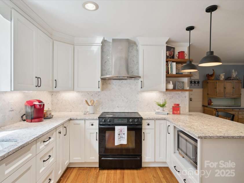 2032 Greenbrook Parkway, Matthews, NC 28104.  MLS# CAR4270703, YatesRealty ID 21924. 