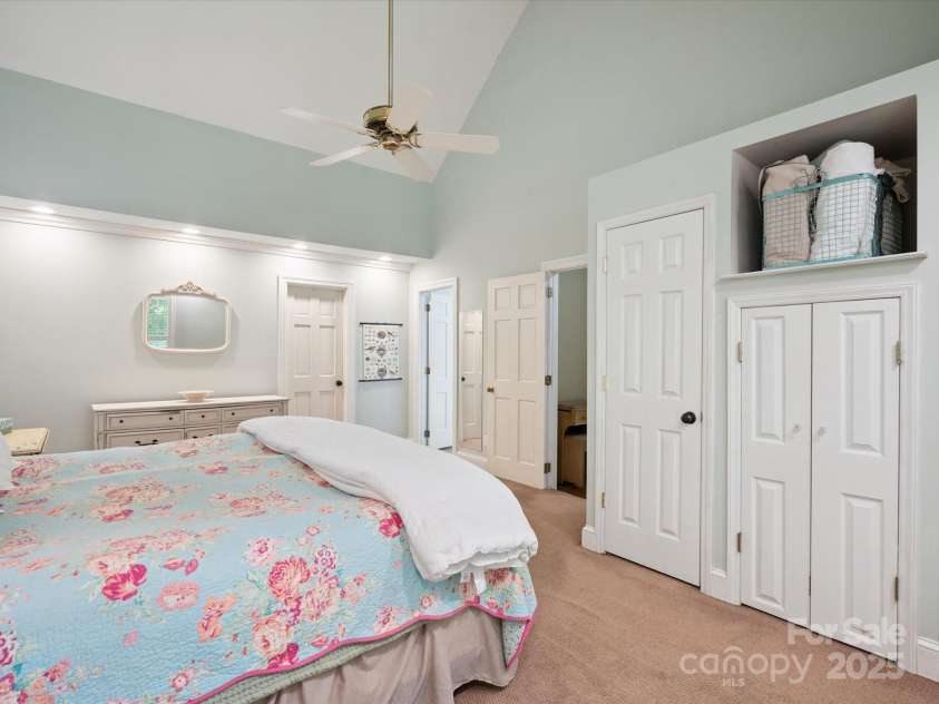 2032 Greenbrook Parkway, Matthews, NC 28104.  MLS# CAR4270703, YatesRealty ID 21924. 
