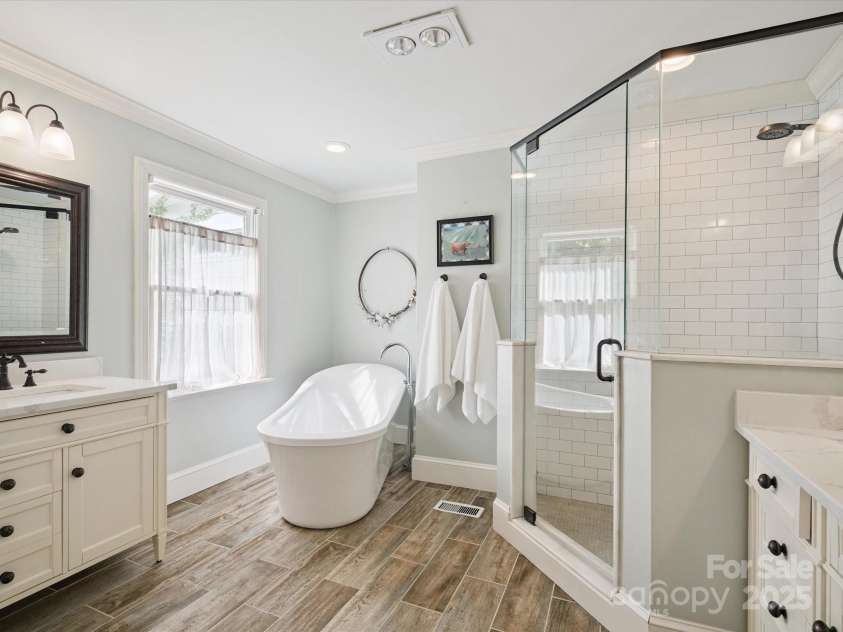 2032 Greenbrook Parkway, Matthews, NC 28104.  MLS# CAR4270703, YatesRealty ID 21924. 
