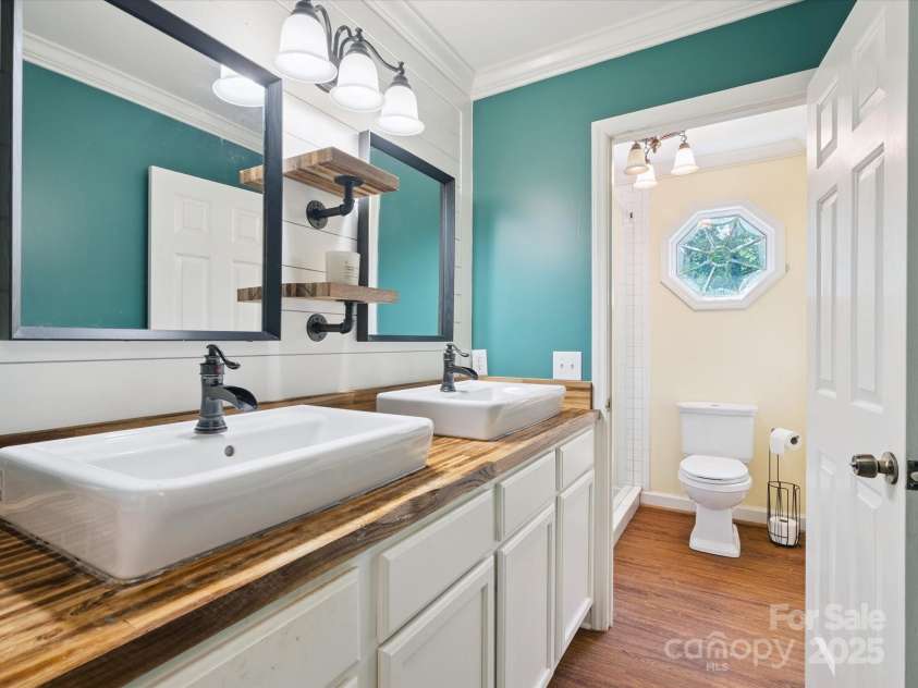 2032 Greenbrook Parkway, Matthews, NC 28104.  MLS# CAR4270703, YatesRealty ID 21924. 