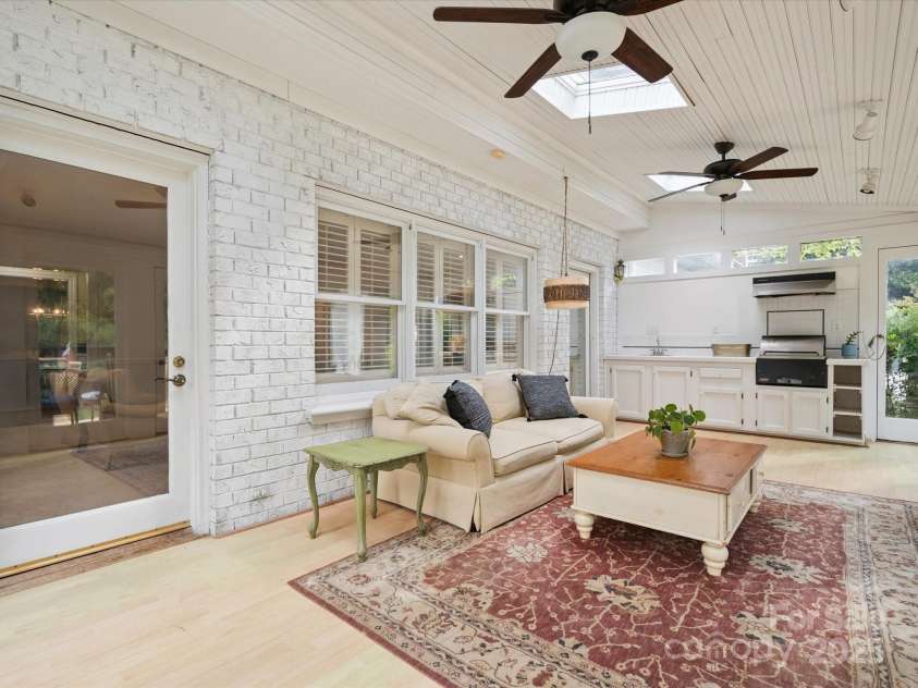 2032 Greenbrook Parkway, Matthews, NC 28104.  MLS# CAR4270703, YatesRealty ID 21924. 