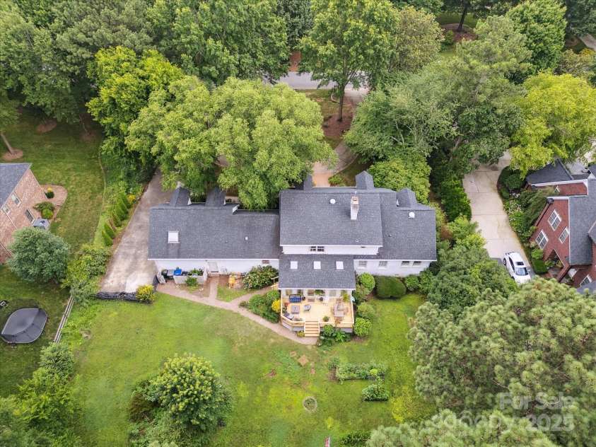 2032 Greenbrook Parkway, Matthews, NC 28104.  MLS# CAR4270703, YatesRealty ID 21924. 
