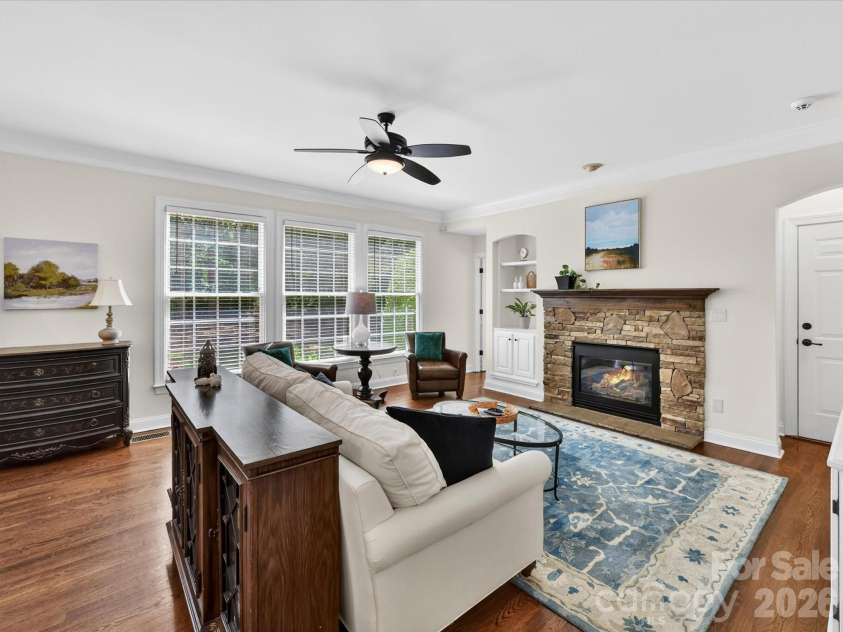3406 Abbey Hill Lane, Charlotte, NC 28210.  MLS# CAR4360695, YatesRealty ID 21924. 