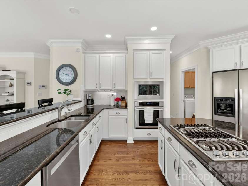 3406 Abbey Hill Lane, Charlotte, NC 28210.  MLS# CAR4360695, YatesRealty ID 21924. 