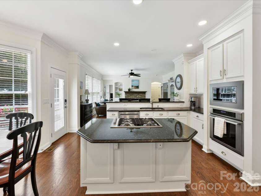 3406 Abbey Hill Lane, Charlotte, NC 28210.  MLS# CAR4360695, YatesRealty ID 21924. 