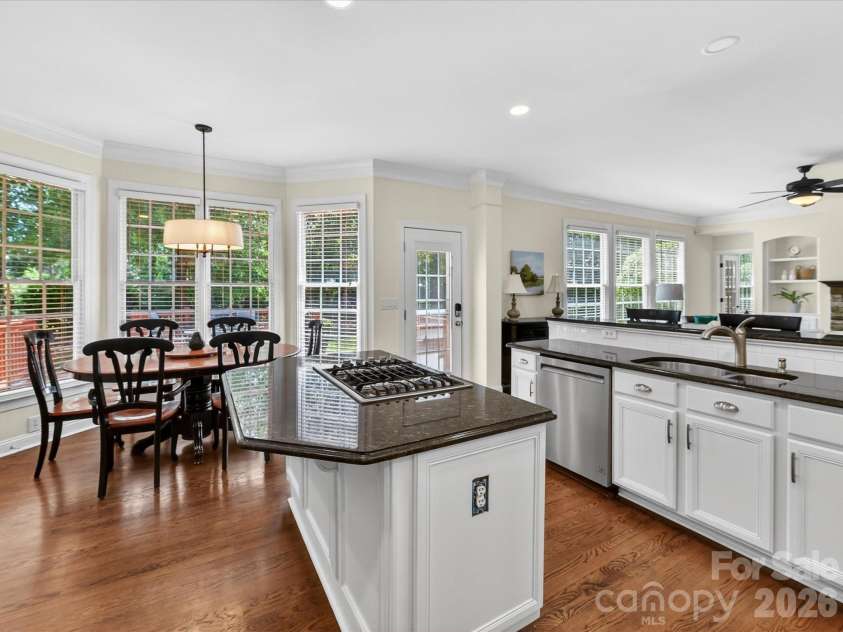 3406 Abbey Hill Lane, Charlotte, NC 28210.  MLS# CAR4360695, YatesRealty ID 21924. 