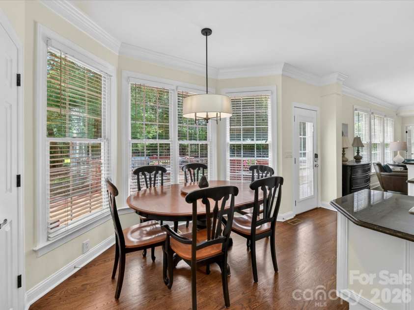 3406 Abbey Hill Lane, Charlotte, NC 28210.  MLS# CAR4360695, YatesRealty ID 21924. 