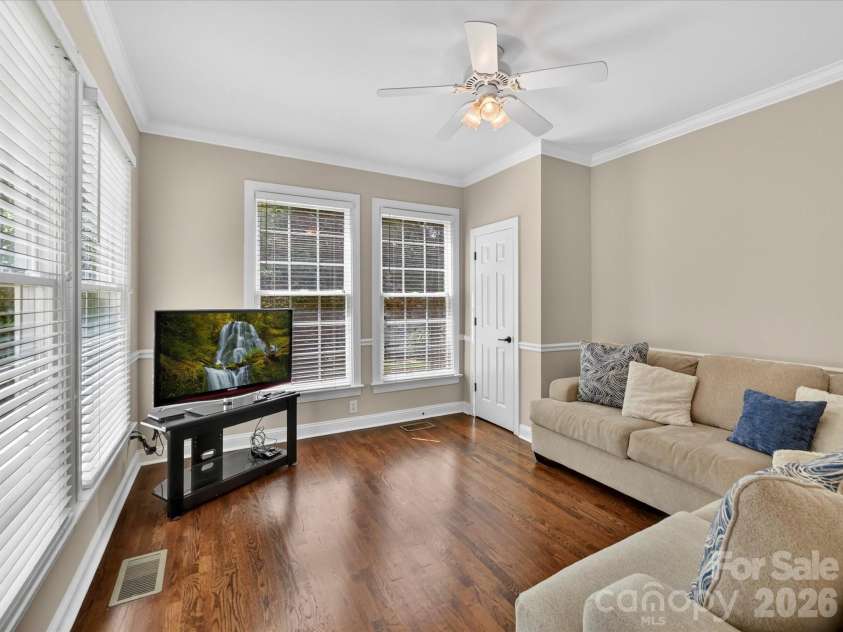 3406 Abbey Hill Lane, Charlotte, NC 28210.  MLS# CAR4360695, YatesRealty ID 21924. 