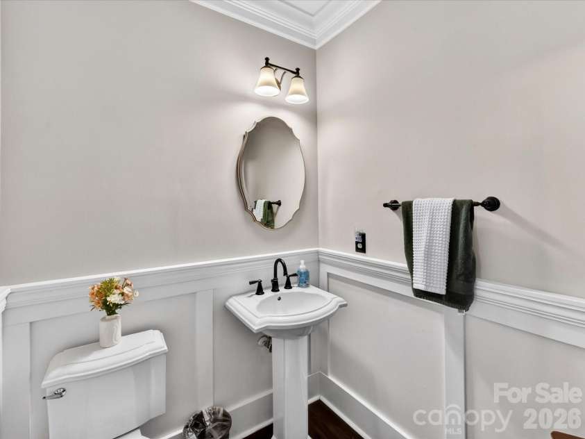 3406 Abbey Hill Lane, Charlotte, NC 28210.  MLS# CAR4360695, YatesRealty ID 21924. 