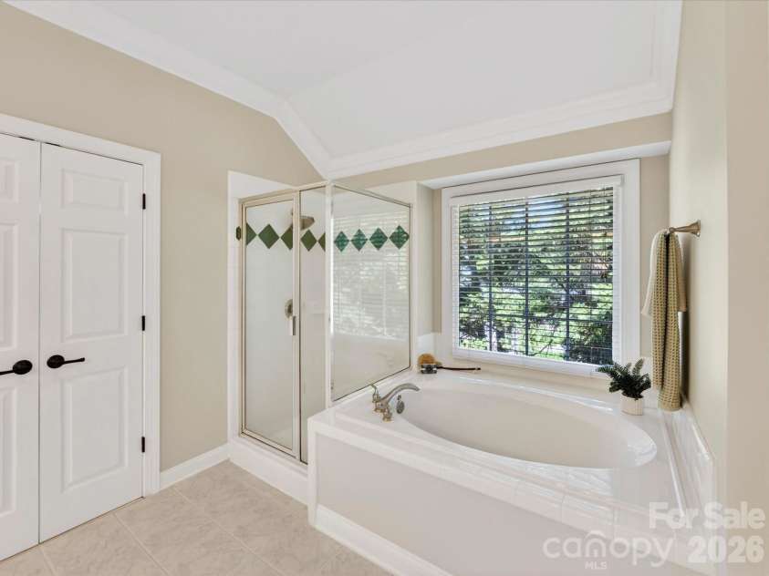 3406 Abbey Hill Lane, Charlotte, NC 28210.  MLS# CAR4360695, YatesRealty ID 21924. 