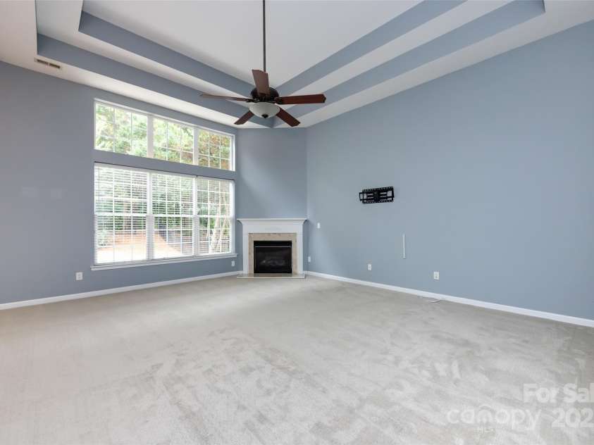 1040 Stonedown Lane, Matthews, NC 28104.  MLS# CAR4271671, YatesRealty ID 21926. Great Room Fireplace