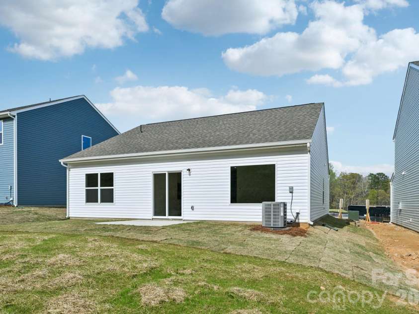 800 Willow Estates Drive, Shelby, NC 28150.  MLS# CAR4374029, YatesRealty ID 21926. 