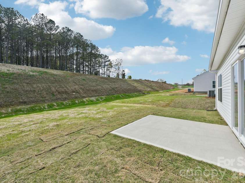 800 Willow Estates Drive, Shelby, NC 28150.  MLS# CAR4374029, YatesRealty ID 21926. 