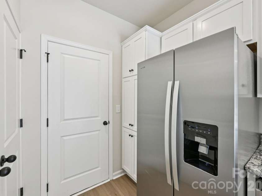 800 Willow Estates Drive, Shelby, NC 28150.  MLS# CAR4374029, YatesRealty ID 21926. 