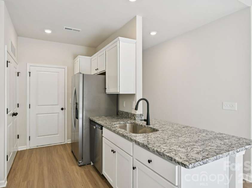 800 Willow Estates Drive, Shelby, NC 28150.  MLS# CAR4374029, YatesRealty ID 21926. 
