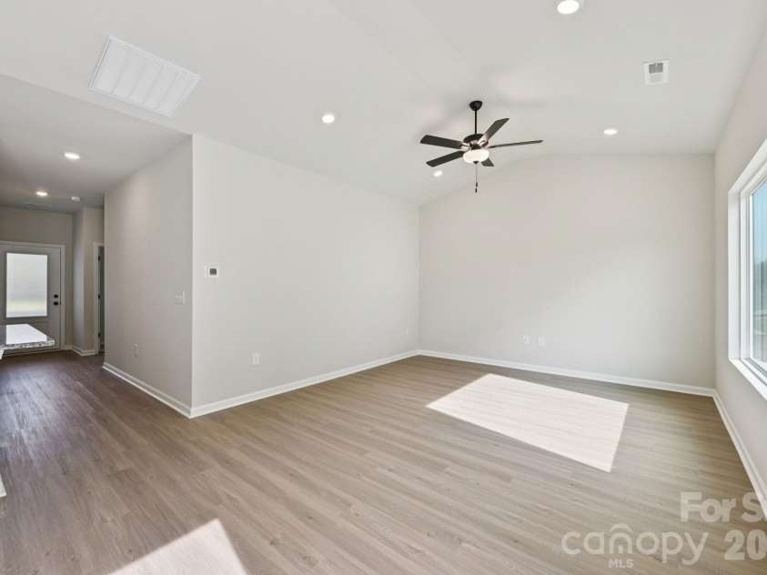 800 Willow Estates Drive, Shelby, NC 28150.  MLS# CAR4374029, YatesRealty ID 21926. 