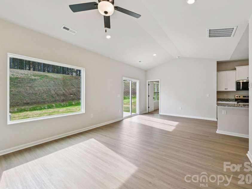 800 Willow Estates Drive, Shelby, NC 28150.  MLS# CAR4374029, YatesRealty ID 21926. 