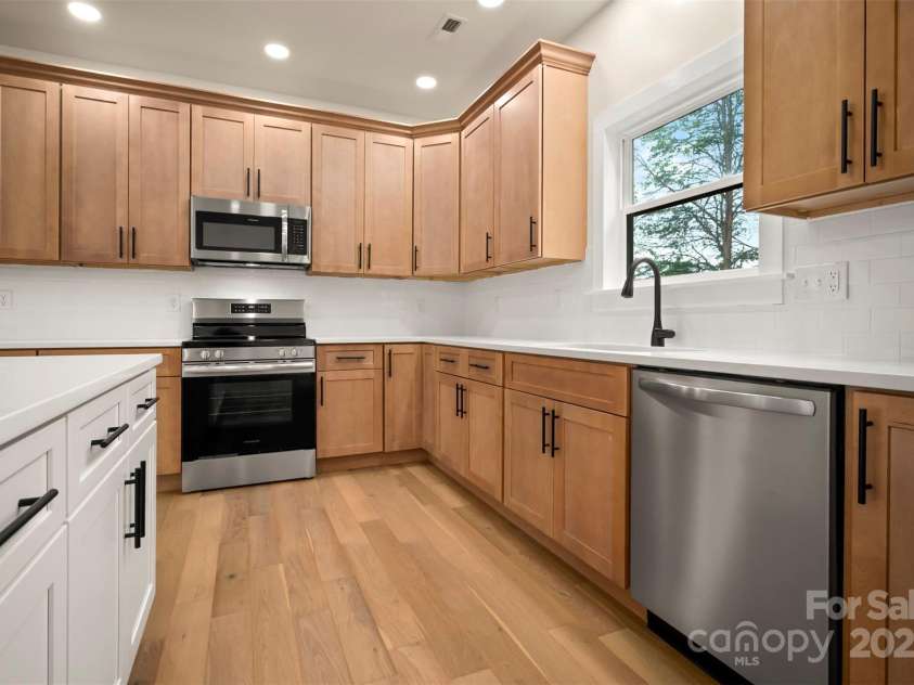 1872 Piney Mountain Church Road, Bostic, NC 28018.  MLS# CAR4268529, YatesRealty ID 21927. 