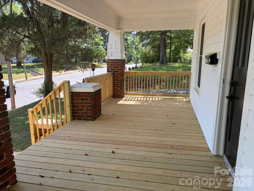 803 Main Street, Albemarle, NC 28001.  MLS# CAR4379481, YatesRealty ID 21927. 