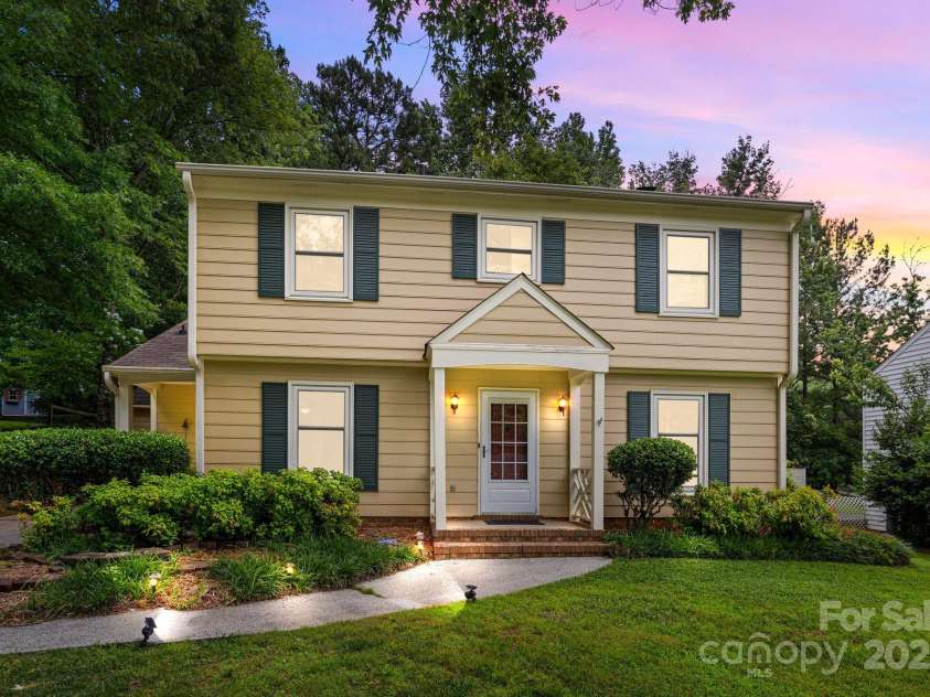 906 Wishing Well Lane, Charlotte, NC 28270.  MLS# CAR4269640, YatesRealty ID 21928. 