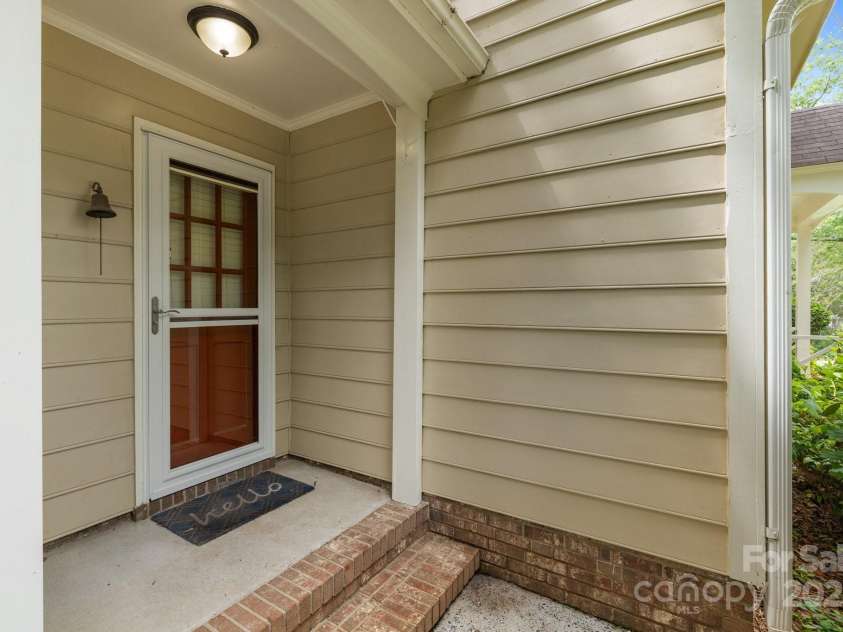 906 Wishing Well Lane, Charlotte, NC 28270.  MLS# CAR4269640, YatesRealty ID 21928. 