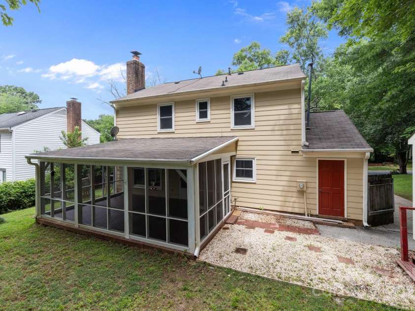 906 Wishing Well Lane, Charlotte, NC 28270.  MLS# CAR4269640, YatesRealty ID 21928. 
