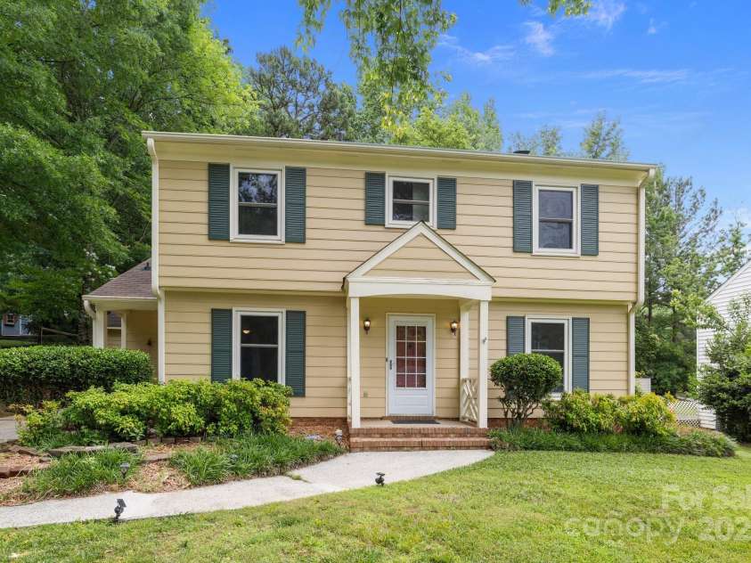 906 Wishing Well Lane, Charlotte, NC 28270.  MLS# CAR4269640, YatesRealty ID 21928. 