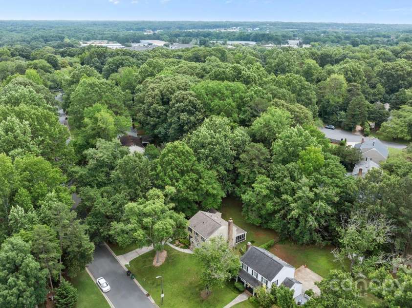 906 Wishing Well Lane, Charlotte, NC 28270.  MLS# CAR4269640, YatesRealty ID 21928. 