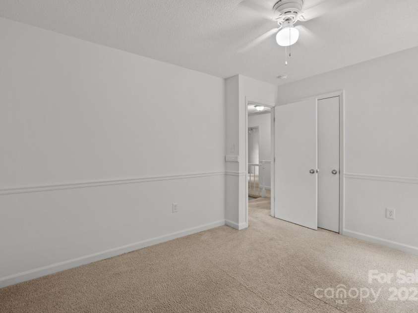 906 Wishing Well Lane, Charlotte, NC 28270.  MLS# CAR4269640, YatesRealty ID 21928. Upstairs secondary bathroom (updated)