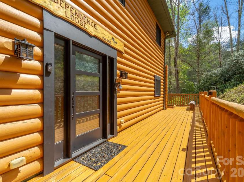 91 Double Springs Road, Almond, NC 28702.  MLS# CAR4377073, YatesRealty ID 21928. 