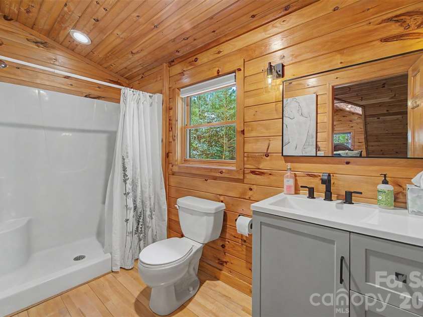 91 Double Springs Road, Almond, NC 28702.  MLS# CAR4377073, YatesRealty ID 21928. 