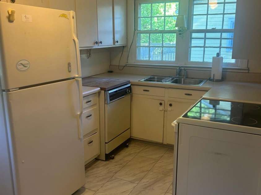 831 Jackson Street, Gastonia, NC 28052.  MLS# CAR4379164, YatesRealty ID 21929. 