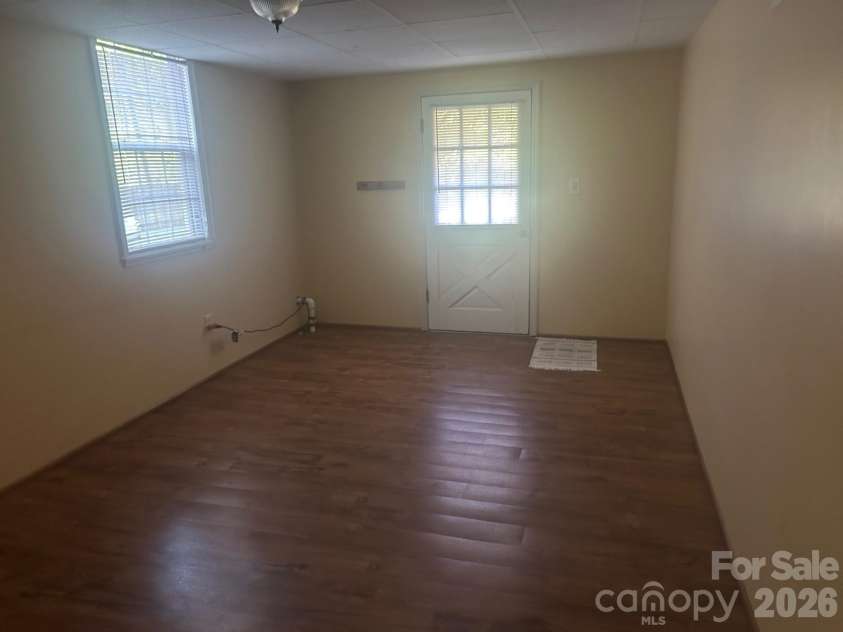 831 Jackson Street, Gastonia, NC 28052.  MLS# CAR4379164, YatesRealty ID 21929. 