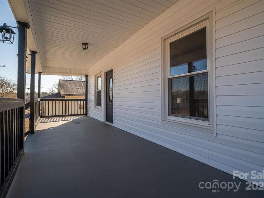 1411 ROSELAND Drive, Lincolnton, NC 28092.  MLS# CAR4228257, YatesRealty ID 2193. 