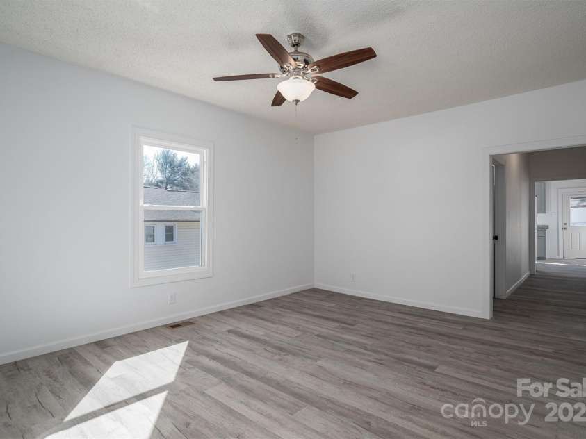 1411 ROSELAND Drive, Lincolnton, NC 28092.  MLS# CAR4228257, YatesRealty ID 2193. 