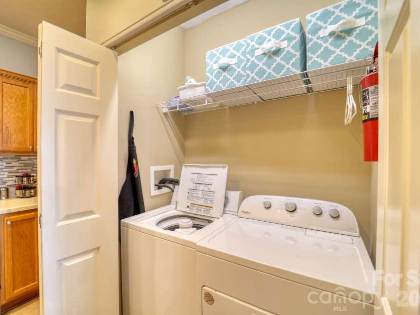 180 Windy Knoll, Banner Elk, NC 28604.  MLS# CAR4289909, YatesRealty ID 2193. 