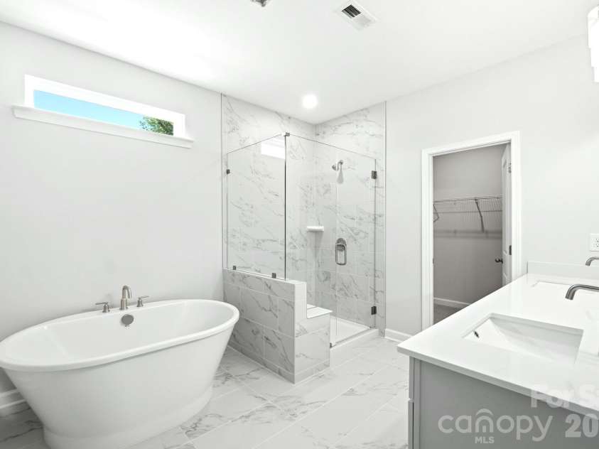 170 Windgate Way, Mooresville, NC 28115.  MLS# CAR4373276, YatesRealty ID 21931. 