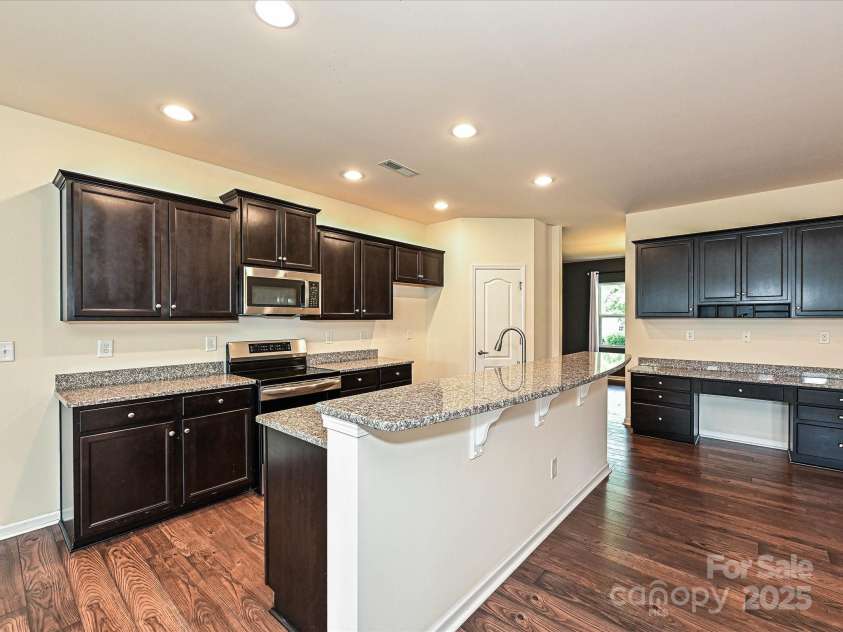 9027 Gray Willow Road, Charlotte, NC 28227.  MLS# CAR4259088, YatesRealty ID 21931. 