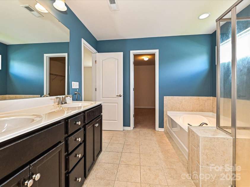 9027 Gray Willow Road, Charlotte, NC 28227.  MLS# CAR4259088, YatesRealty ID 21931. 